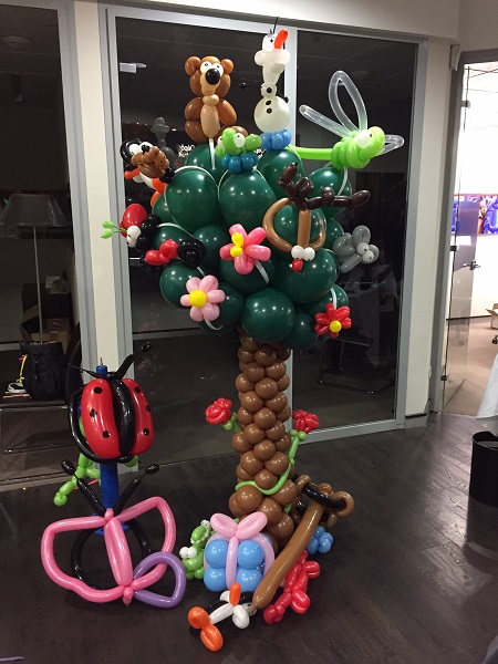 Arbre en sculpture de ballons