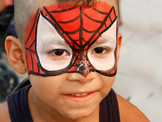 Maquillage enfant artistique