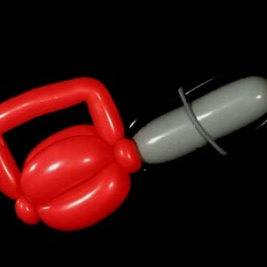 tronçonneuse en ballons sculpté 1