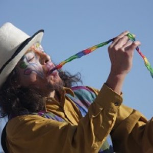 Clown enfant bordeaux magicien et sculpteur de ballons